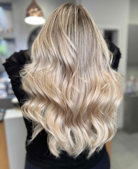 Flot hårfarvning med balayage nær Ringe